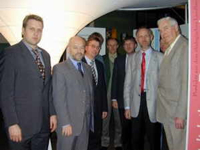 Bild: Besucher der Wanderausstellung