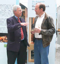 MDgt. Dr. 

Ralf R. Paeschke