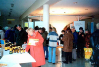 Bild: 

Besucher der Wanderausstellung